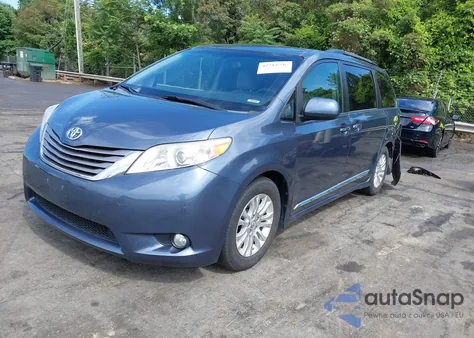 2016 Toyota Sienna Xle Premium 8 Passenger from USA, damaged, VIN 5TDYK3DC0GS766059
